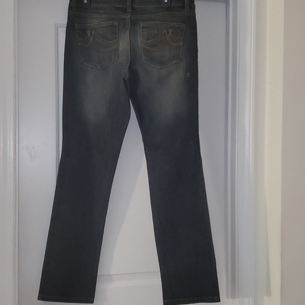 Jeans - Picture 2 of 3